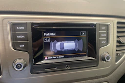 sininen Volkswagen Golf Sportsvan 2015 kuva 15.