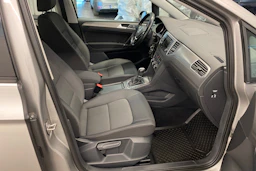 harmaa Volkswagen Golf Sportsvan 2015 kuva 15.