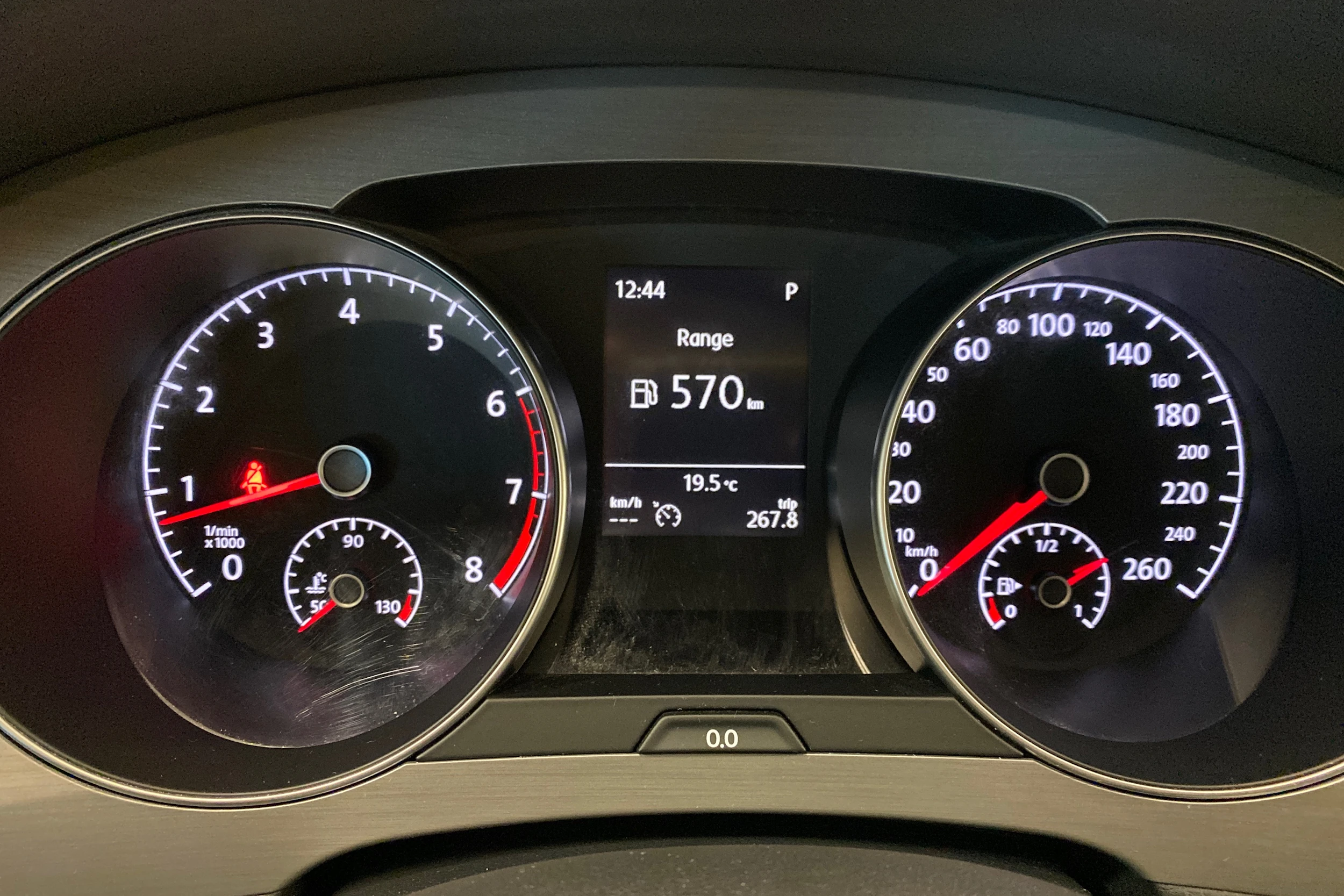 harmaa Volkswagen Golf Sportsvan 2015 kuva 16.