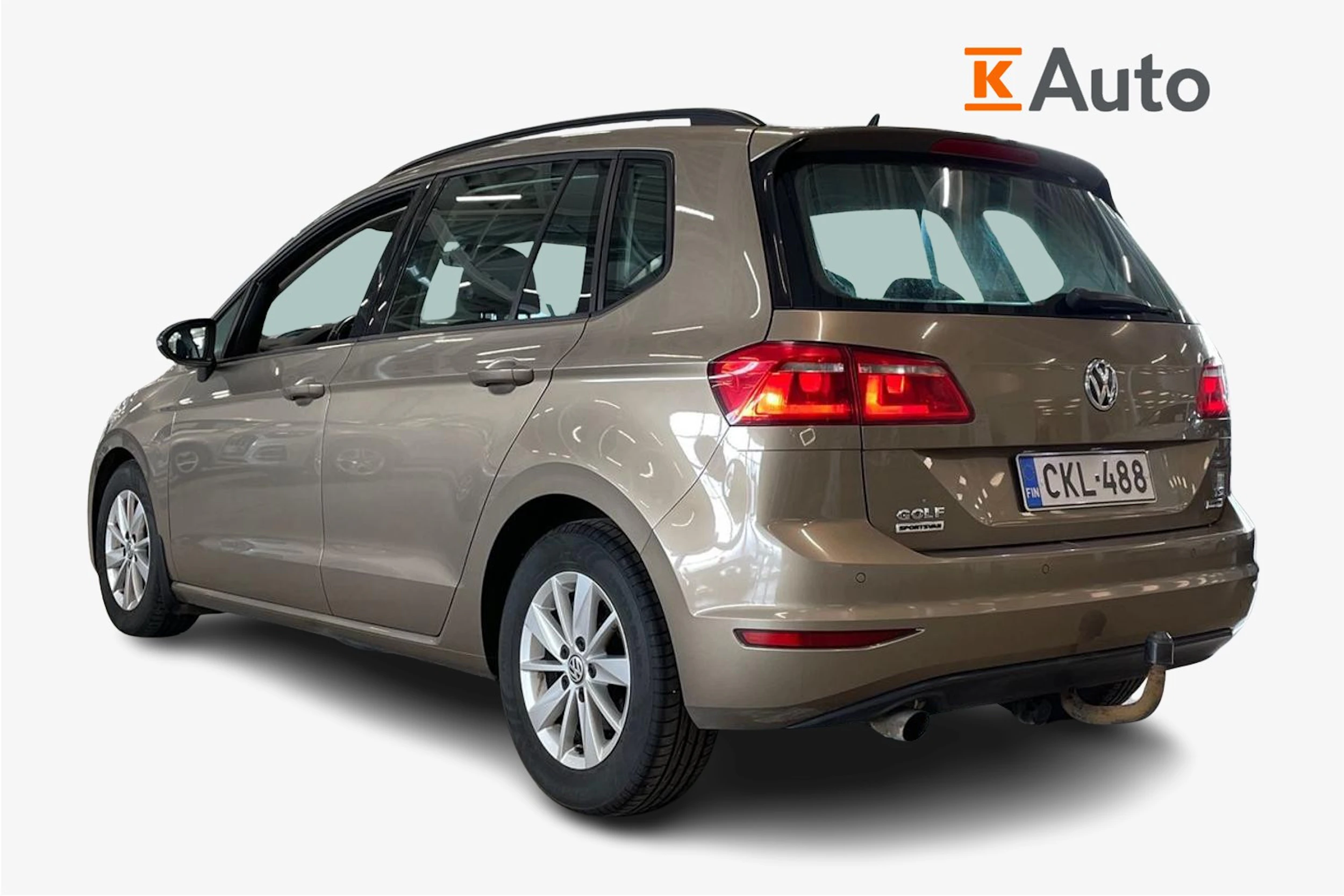 ruskea (beige) Volkswagen Golf Sportsvan 2016 kuva 2.