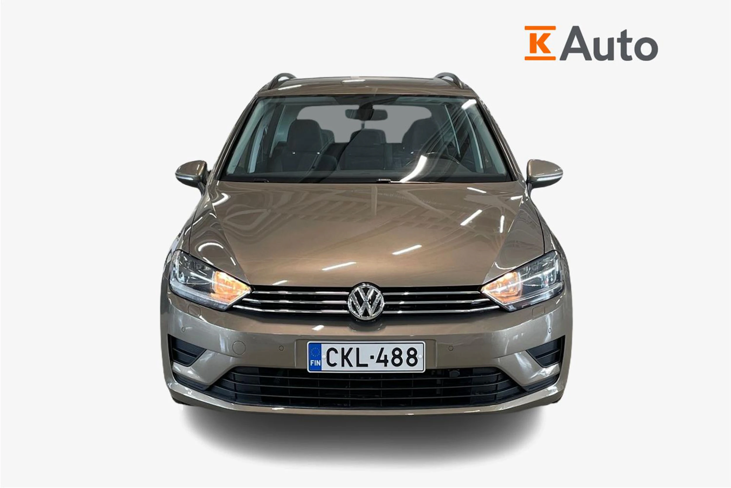 ruskea (beige) Volkswagen Golf Sportsvan 2016 kuva 4.