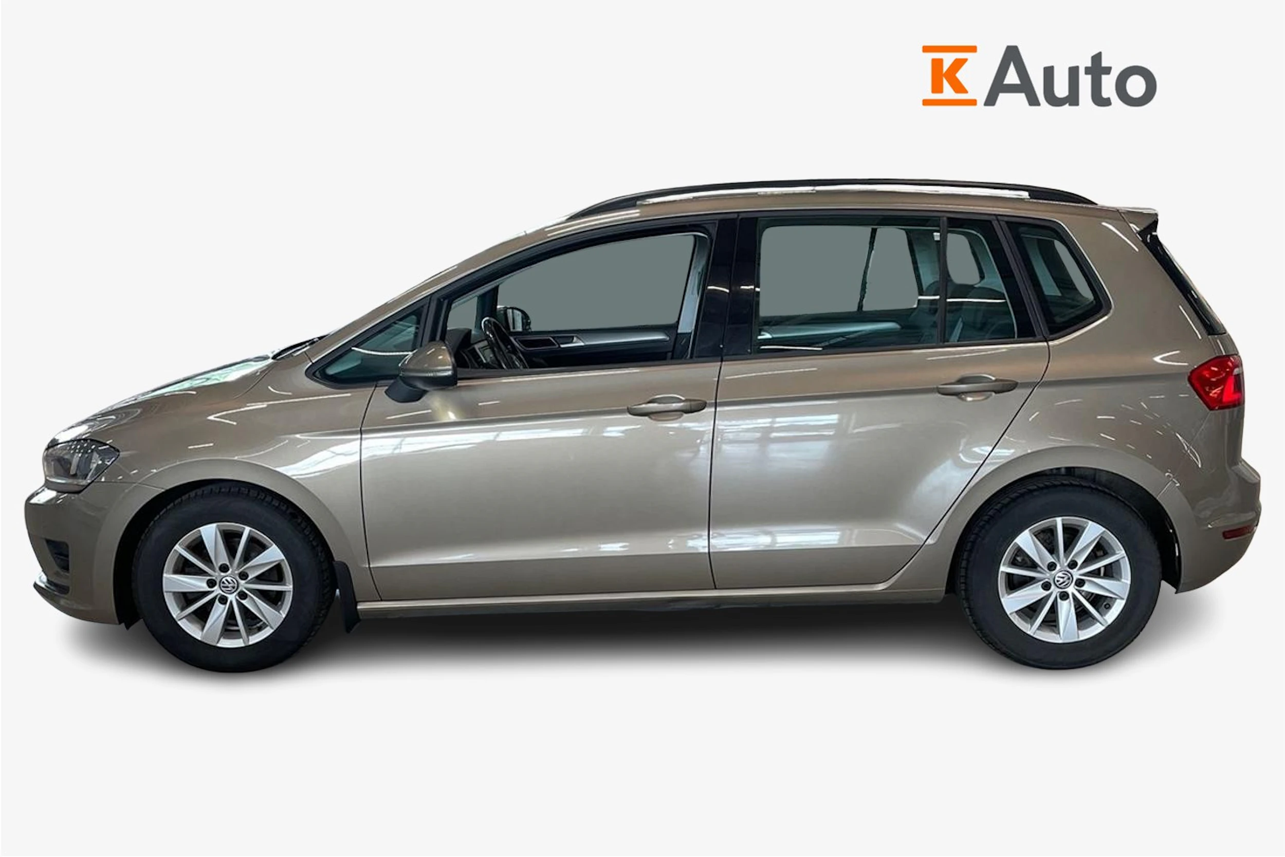 ruskea (beige) Volkswagen Golf Sportsvan 2016 kuva 5.