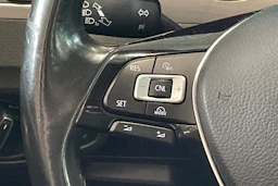 ruskea (beige) Volkswagen Golf Sportsvan 2016 kuva 14.