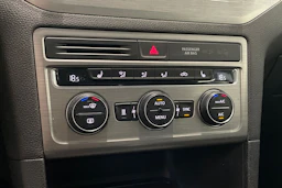 ruskea (beige) Volkswagen Golf Sportsvan 2016 kuva 19.