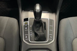ruskea (beige) Volkswagen Golf Sportsvan 2016 kuva 20.