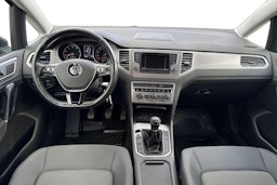 harmaa Volkswagen Golf Sportsvan 2016 kuva 9.