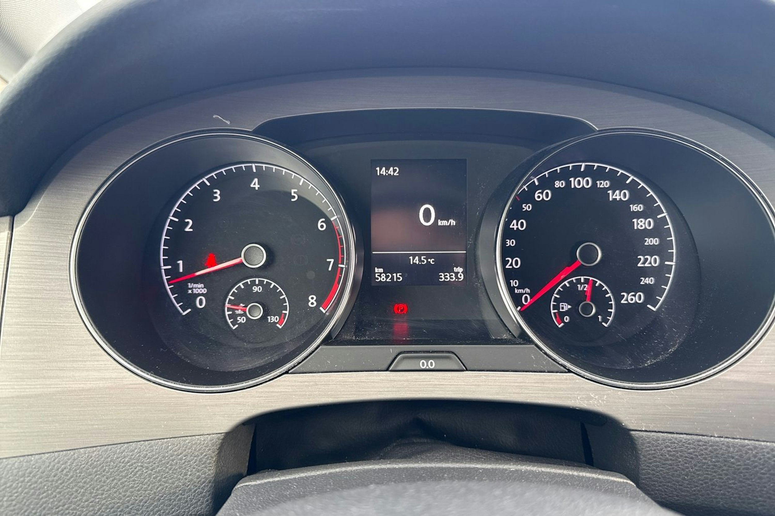 harmaa Volkswagen Golf Sportsvan 2016 kuva 17.