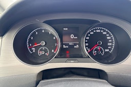 harmaa Volkswagen Golf Sportsvan 2016 kuva 17.