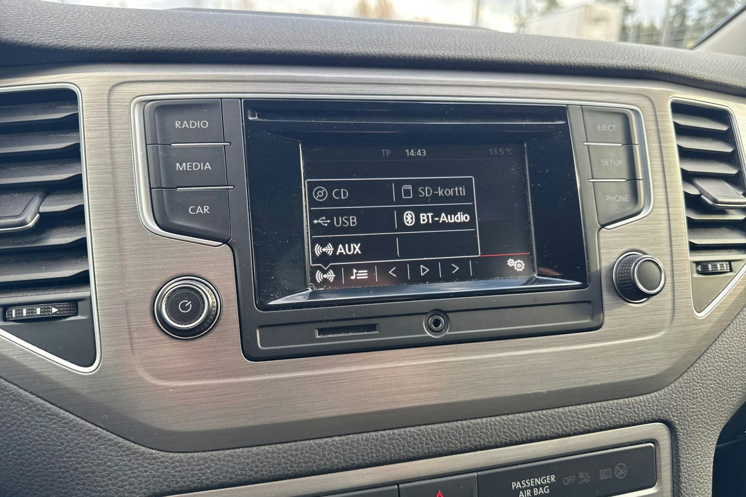 harmaa Volkswagen Golf Sportsvan 2016 kuva 23.