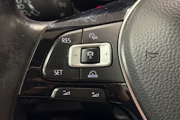 met. harmaa Volkswagen Golf Sportsvan 2016 kuva 15.