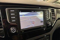 met. harmaa Volkswagen Golf Sportsvan 2016 kuva 17.