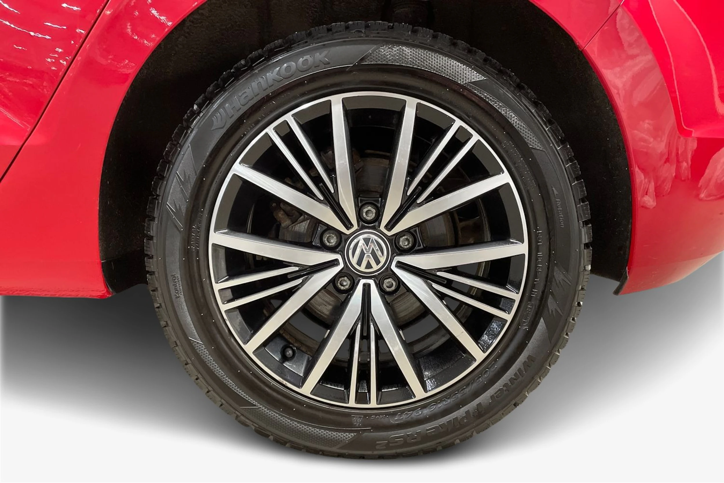 punainen Volkswagen Golf Sportsvan 2016 kuva 9.