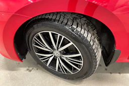 punainen Volkswagen Golf Sportsvan 2016 kuva 10.