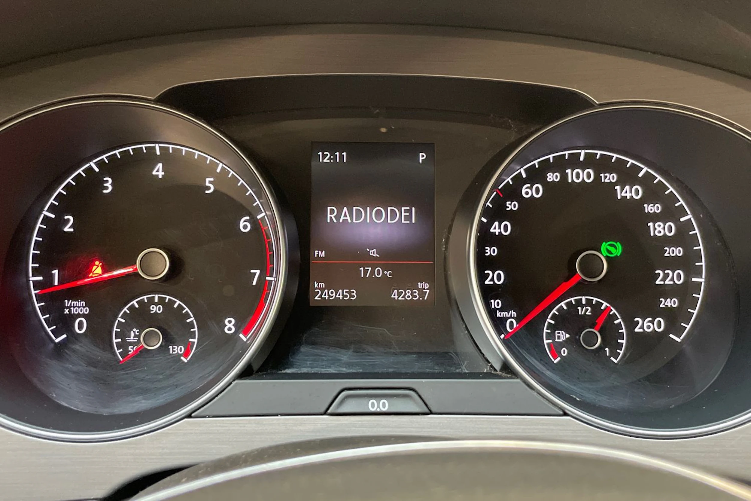 harmaa Volkswagen Golf Sportsvan 2016 kuva 15.