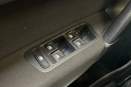 harmaa Volkswagen Golf Sportsvan 2016 kuva 24.