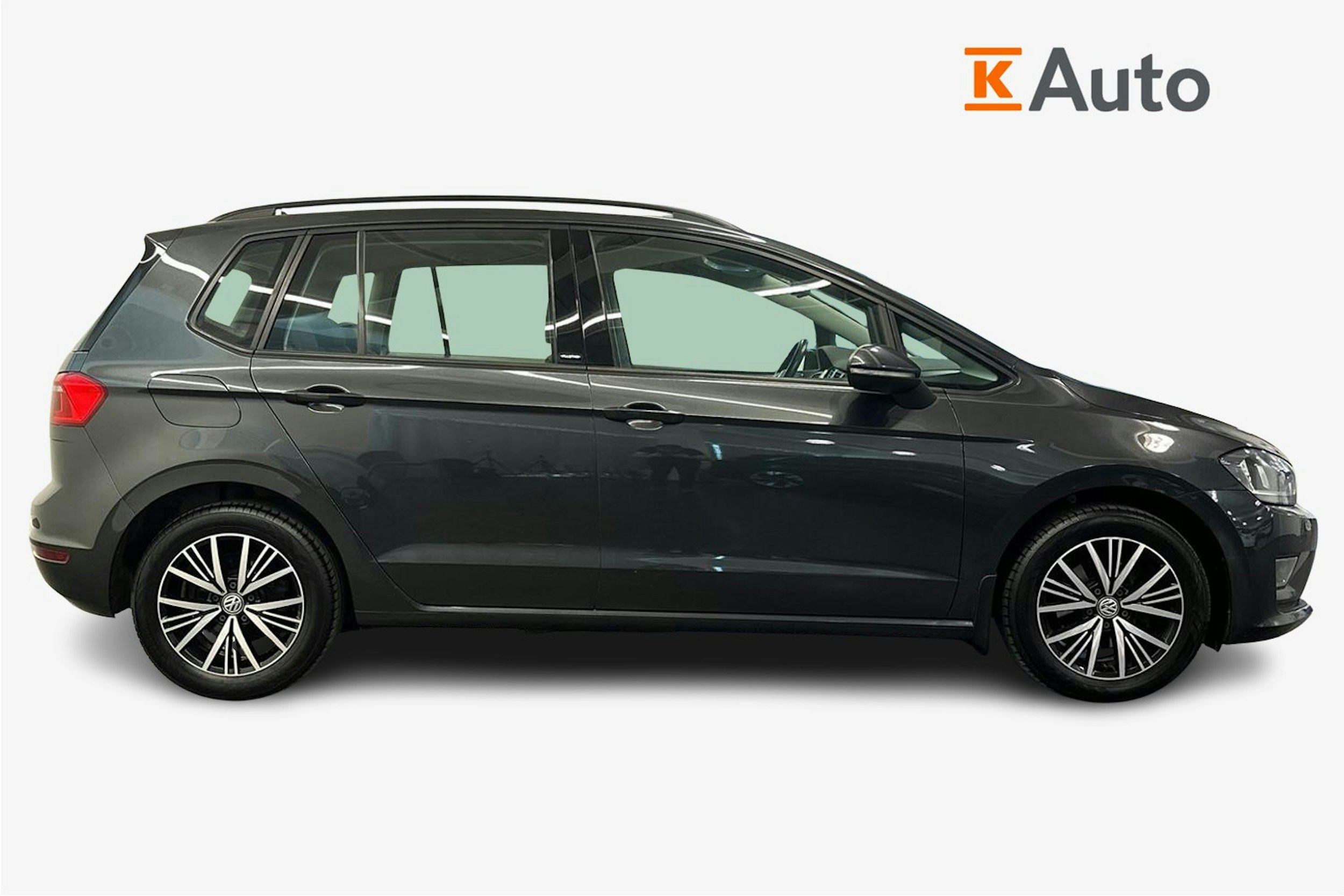 harmaa Volkswagen Golf Sportsvan 2016 kuva 6.