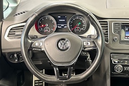 harmaa Volkswagen Golf Sportsvan 2016 kuva 15.