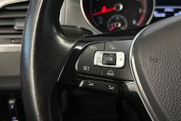 harmaa Volkswagen Golf Sportsvan 2016 kuva 18.