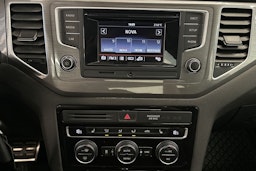 harmaa Volkswagen Golf Sportsvan 2016 kuva 20.