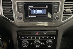 harmaa Volkswagen Golf Sportsvan 2016 kuva 21.