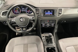 Ruskea (beige) Volkswagen GOLF SPORTSVAN 2016 kuva 9.