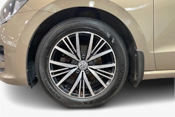 Ruskea (beige) Volkswagen GOLF SPORTSVAN 2016 kuva 11.