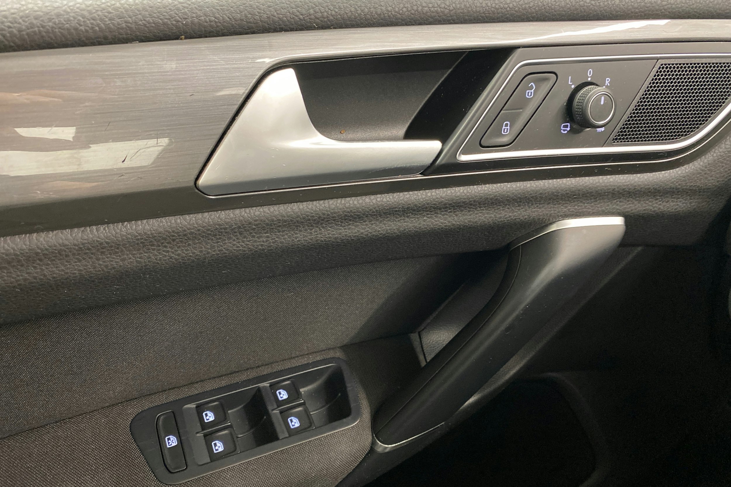 Ruskea (beige) Volkswagen GOLF SPORTSVAN 2016 kuva 19.