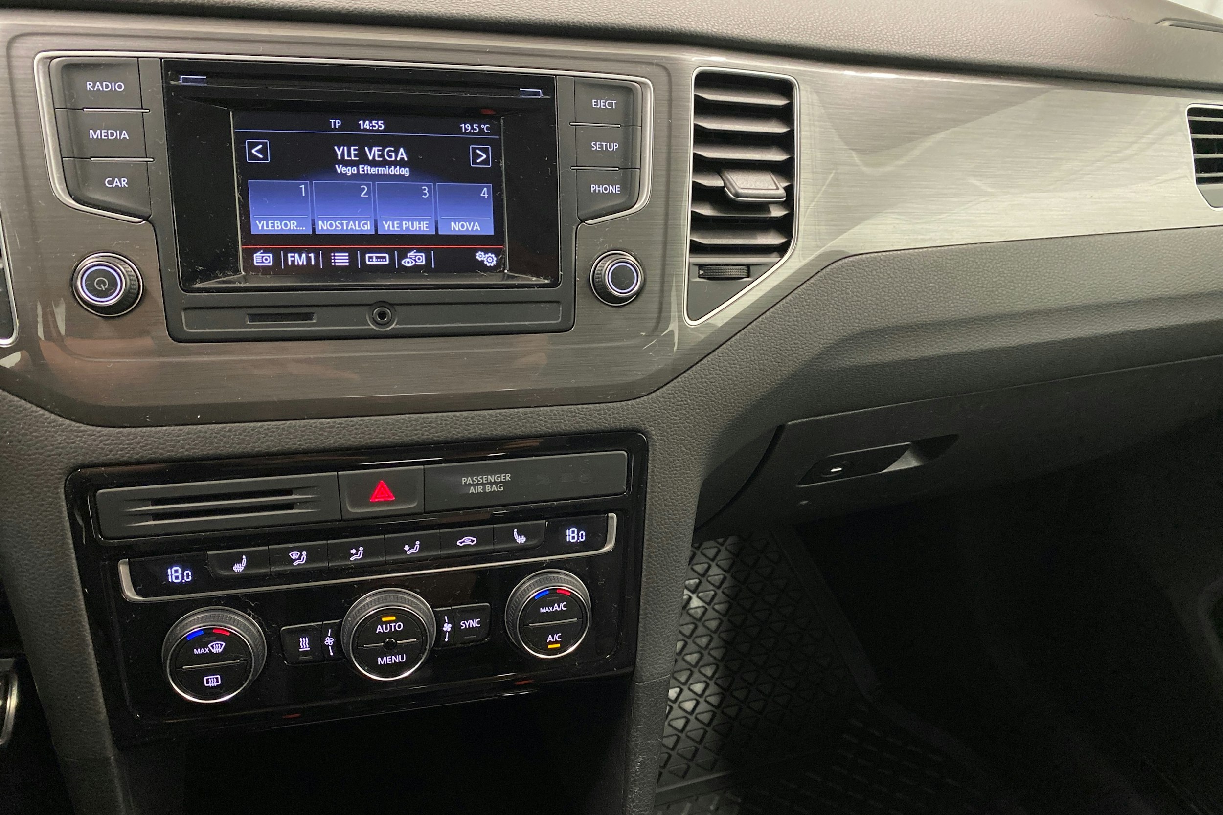Ruskea (beige) Volkswagen GOLF SPORTSVAN 2016 kuva 21.