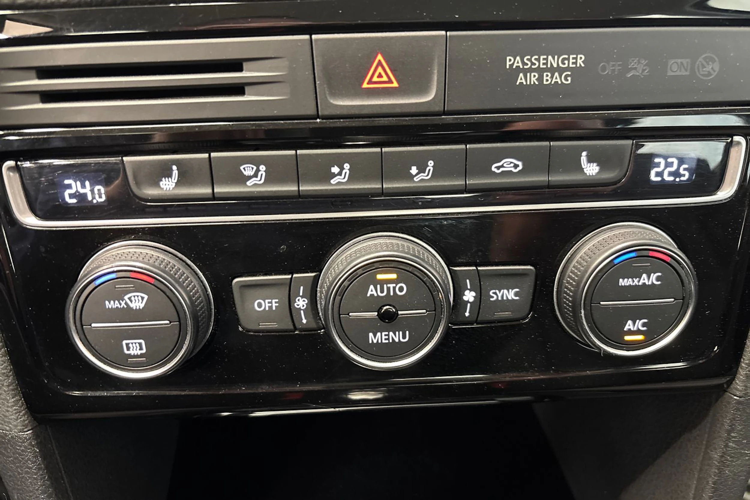 Sininen Volkswagen GOLF SPORTSVAN 2016 kuva 16.