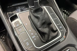 Sininen Volkswagen GOLF SPORTSVAN 2016 kuva 17.