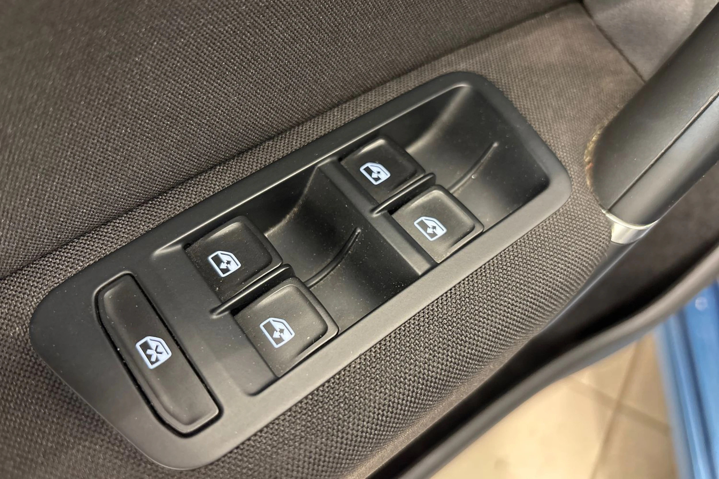 Sininen Volkswagen GOLF SPORTSVAN 2016 kuva 21.