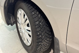 harmaa Volkswagen Golf Sportsvan 2016 kuva 13.