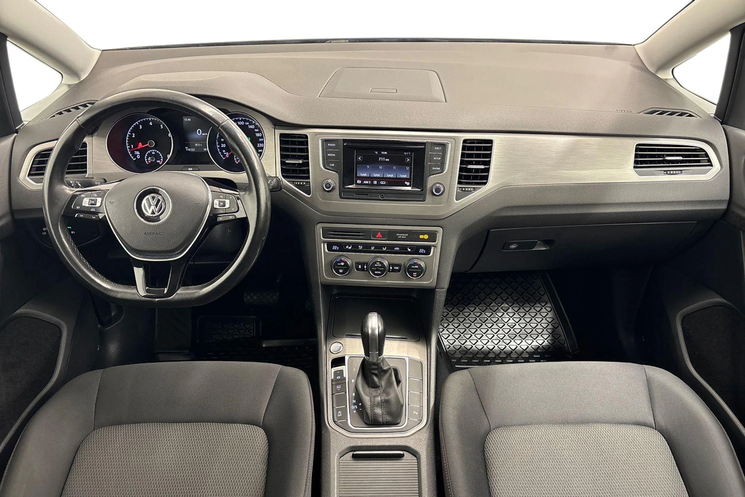 met. ruskea (beige) Volkswagen Golf Sportsvan 2016 kuva 7.