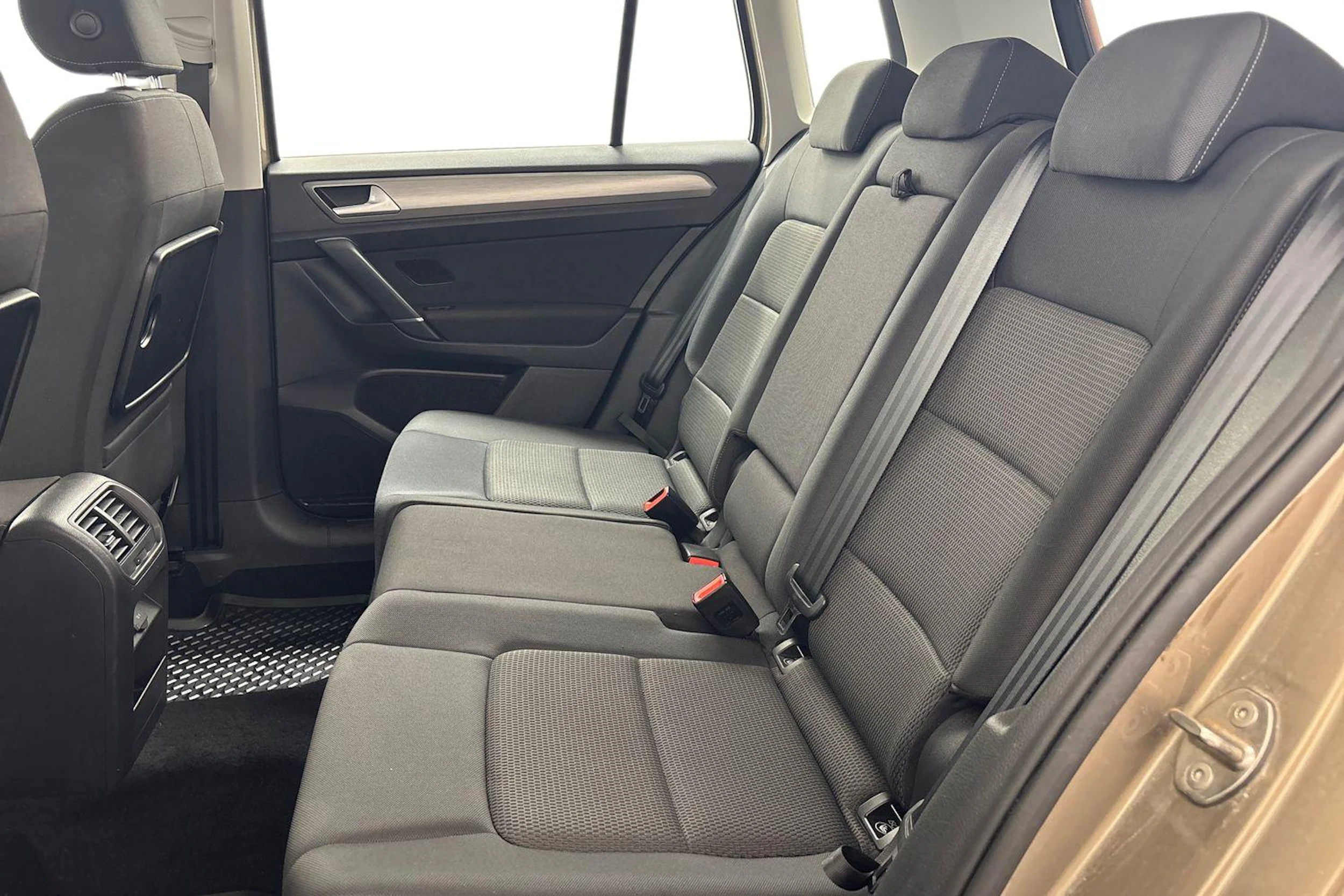 met. ruskea (beige) Volkswagen Golf Sportsvan 2016 kuva 8.