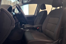 sininen Volkswagen Golf Sportsvan 2016 kuva 23.