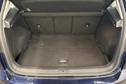 sininen Volkswagen Golf Sportsvan 2016 kuva 24.