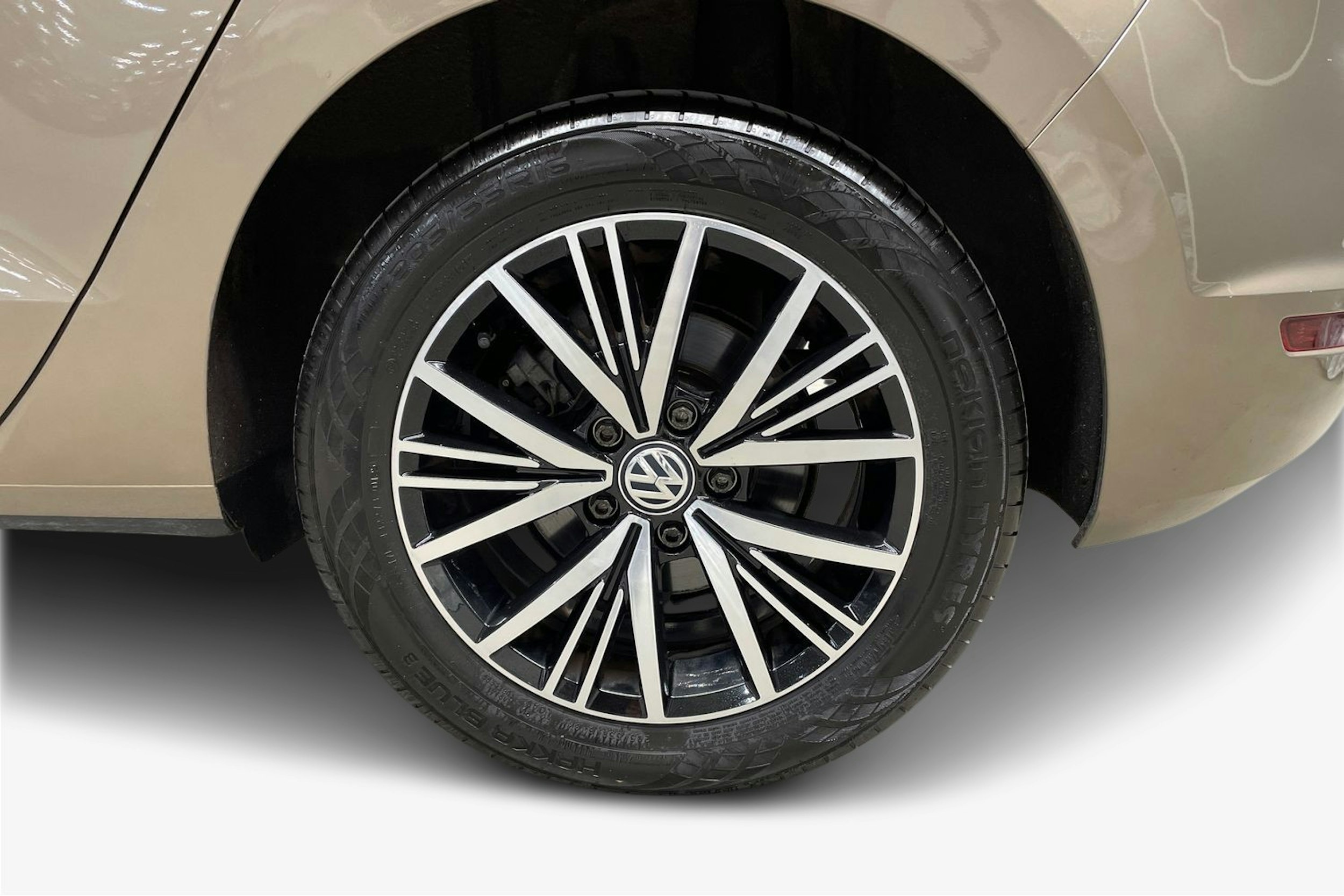 Ruskea (beige) Volkswagen GOLF SPORTSVAN 2016 kuva 11.