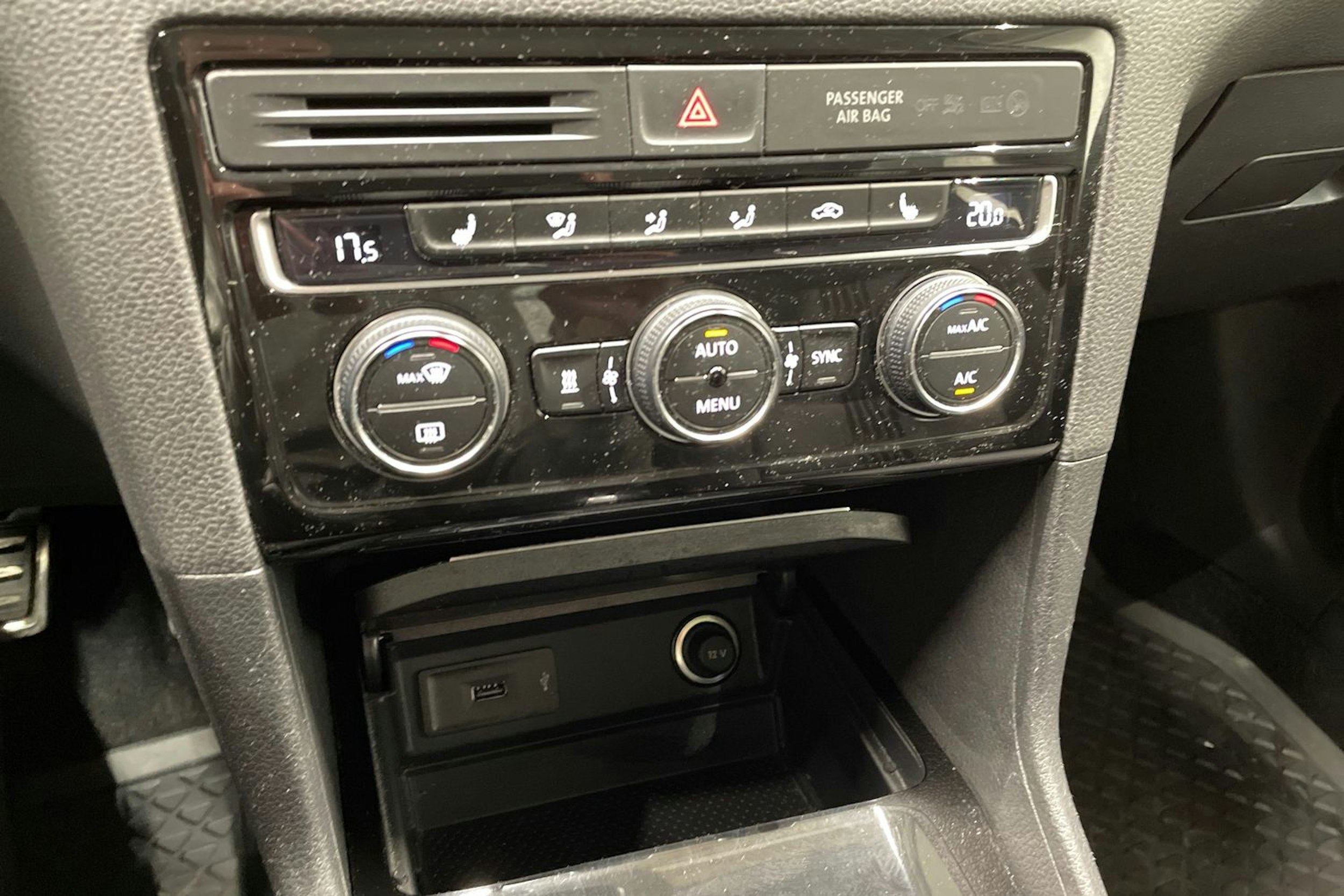 Ruskea (beige) Volkswagen GOLF SPORTSVAN 2016 kuva 19.