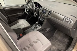 Ruskea (beige) Volkswagen GOLF SPORTSVAN 2016 kuva 27.