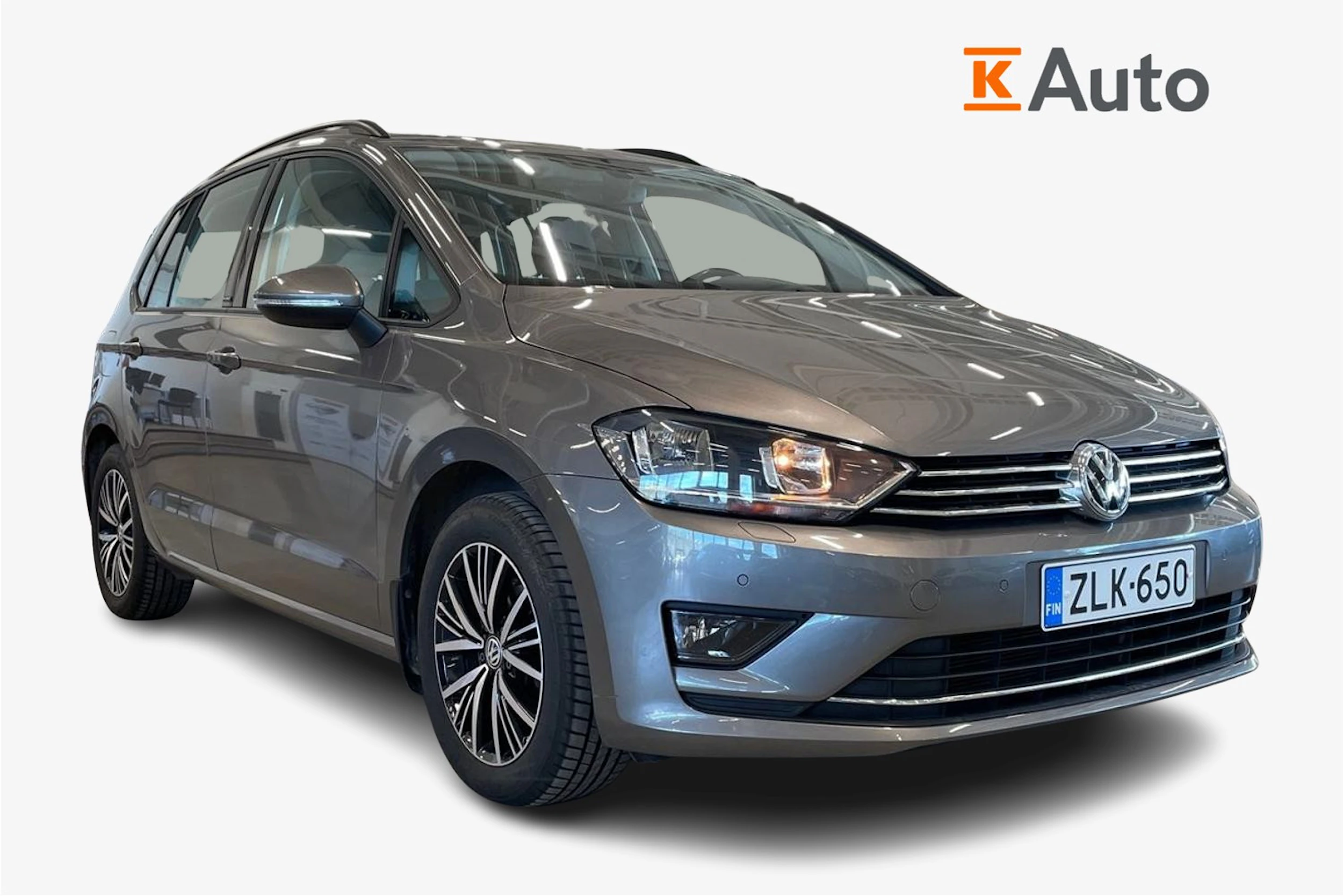 harmaa Volkswagen Golf Sportsvan 2017 kuva 1.