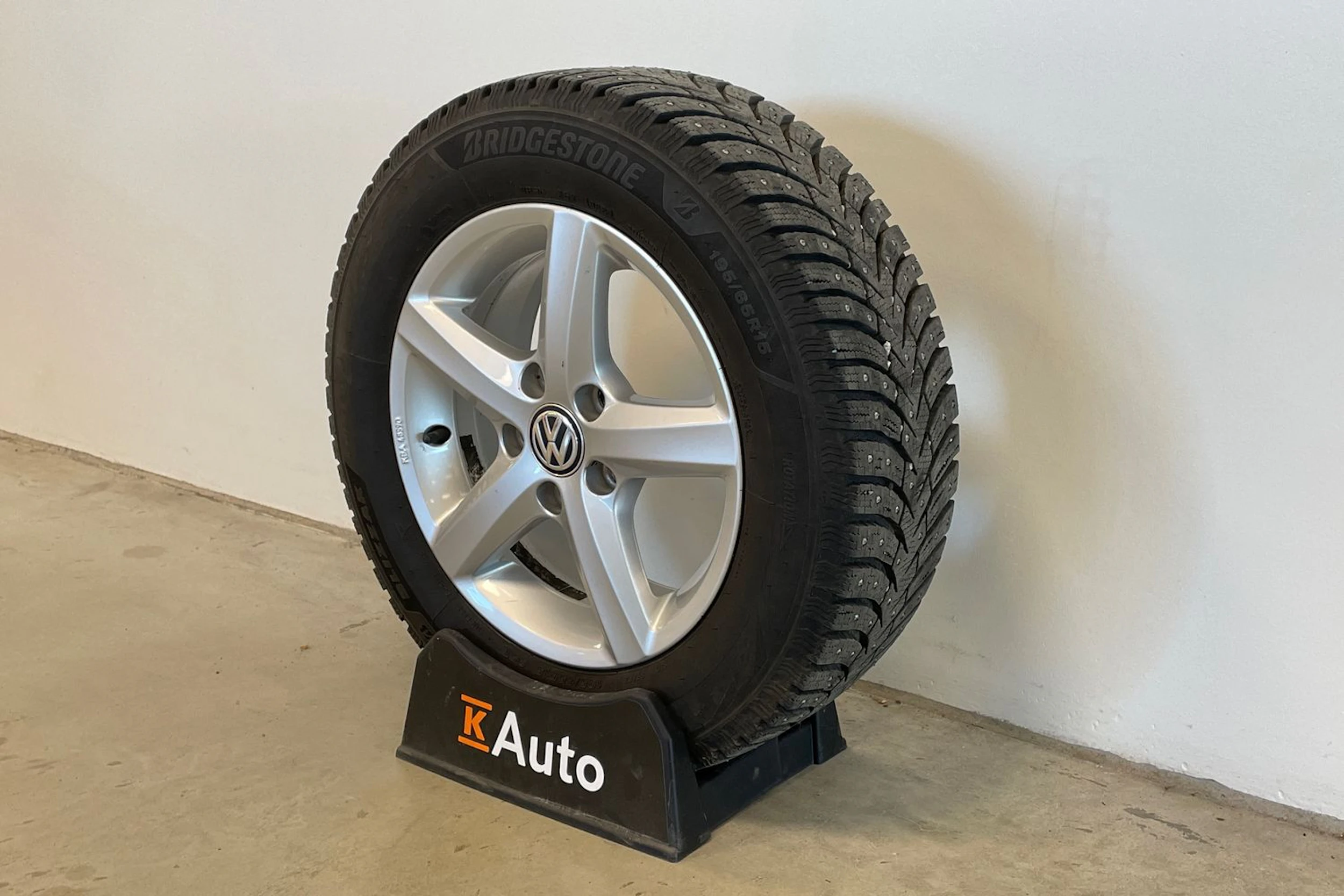 harmaa Volkswagen Golf Sportsvan 2017 kuva 13.