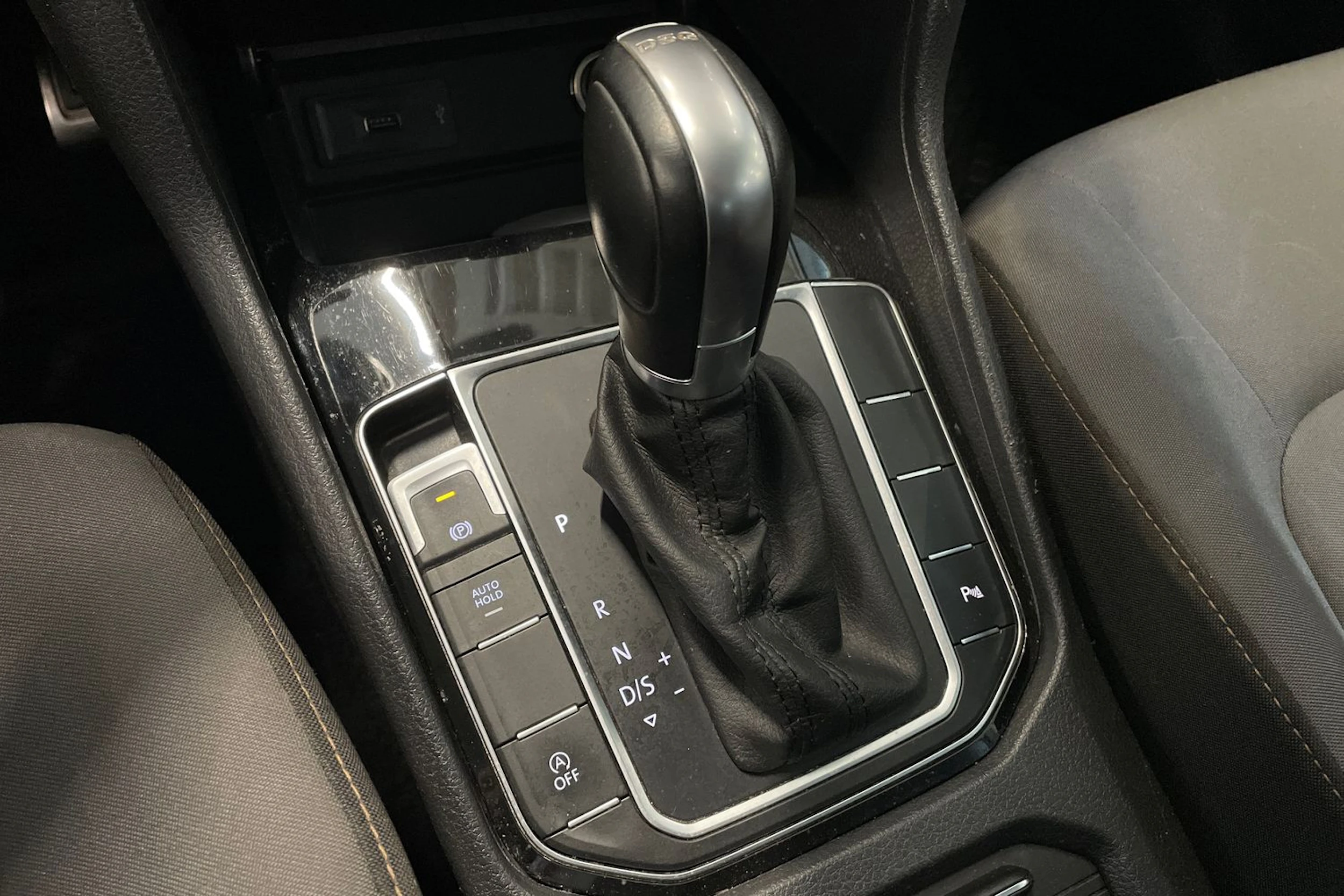 harmaa Volkswagen Golf Sportsvan 2017 kuva 25.