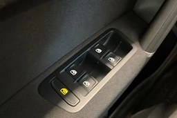 harmaa Volkswagen Golf Sportsvan 2017 kuva 26.