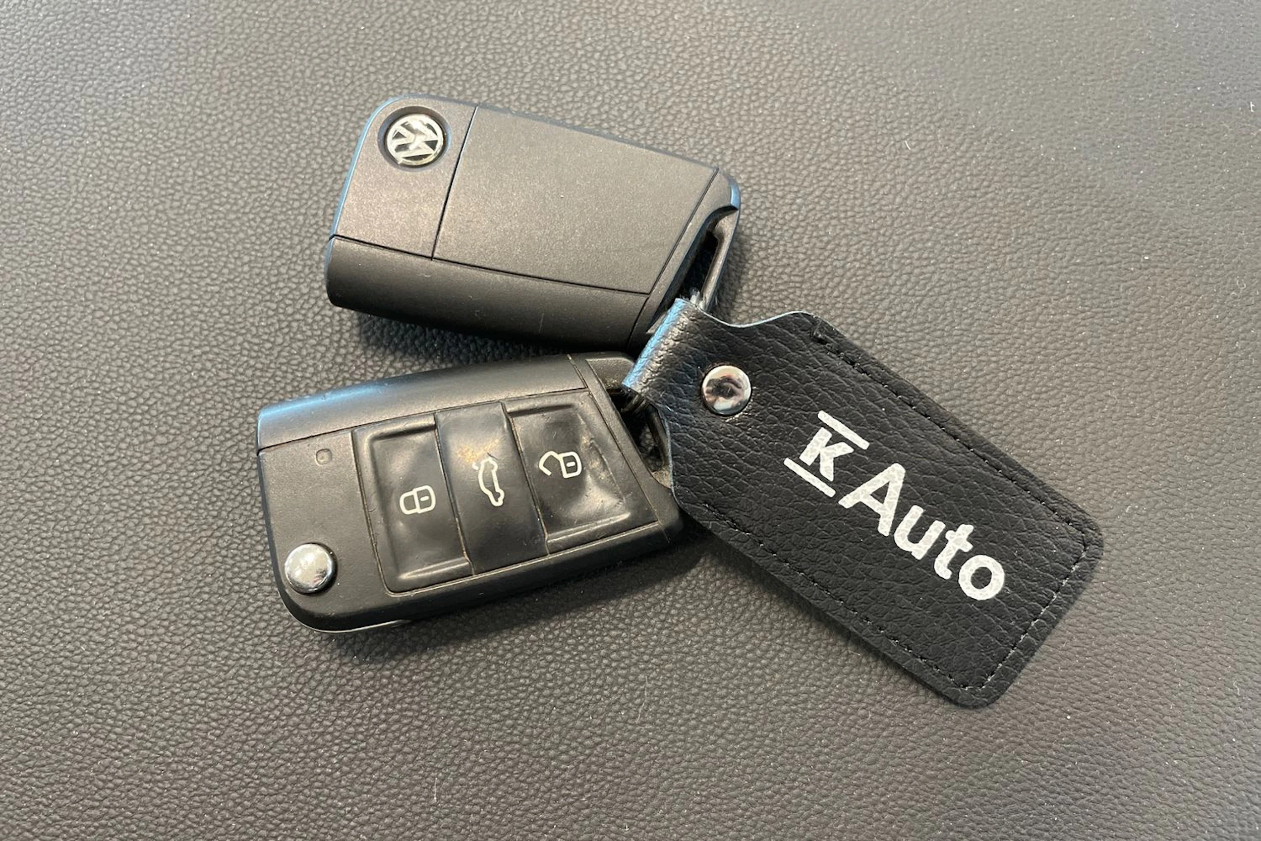 harmaa Volkswagen Golf Sportsvan 2017 kuva 29.