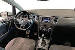 valkoinen Volkswagen Golf Sportsvan 2017 kuva 9.