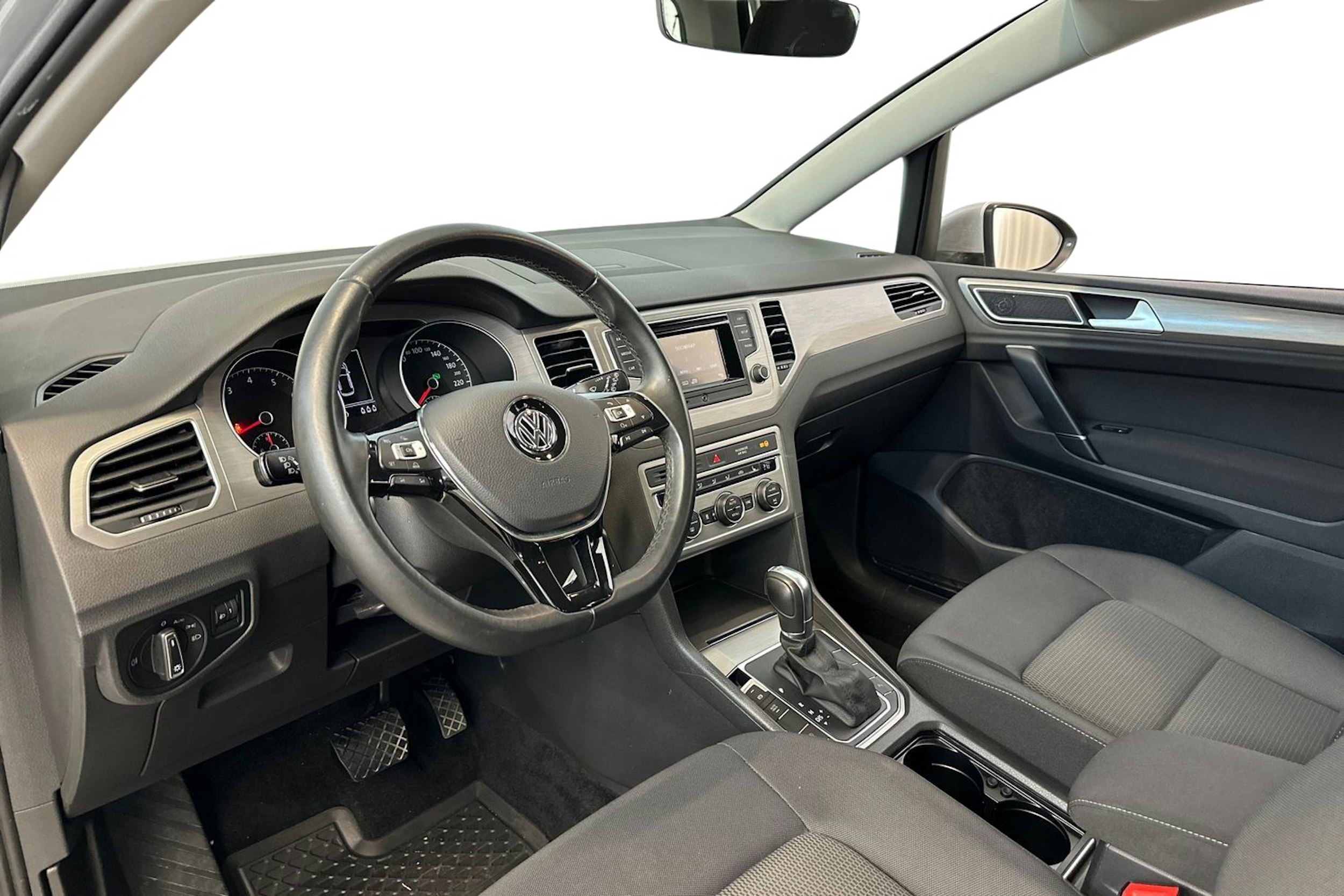 hopea Volkswagen Golf Sportsvan 2017 kuva 3.