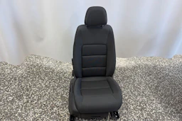 Harmaa Volkswagen GOLF SPORTSVAN 2017 kuva 19.