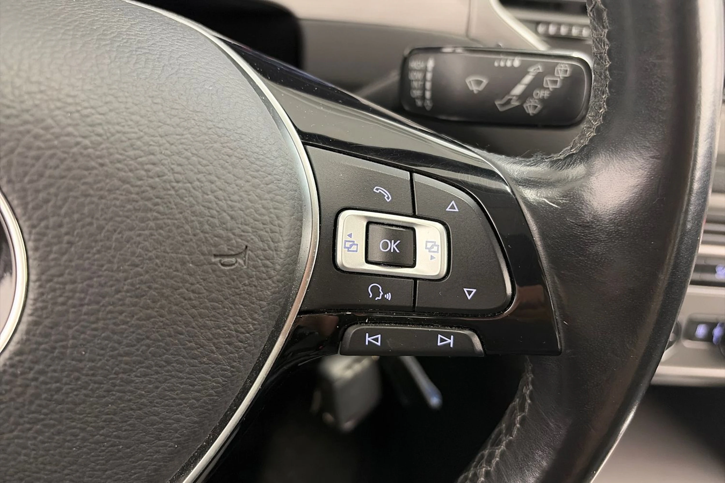 Harmaa Volkswagen GOLF SPORTSVAN 2017 kuva 22.