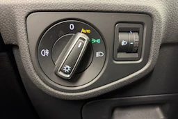 Harmaa Volkswagen GOLF SPORTSVAN 2017 kuva 30.
