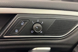 Harmaa Volkswagen GOLF SPORTSVAN 2017 kuva 31.